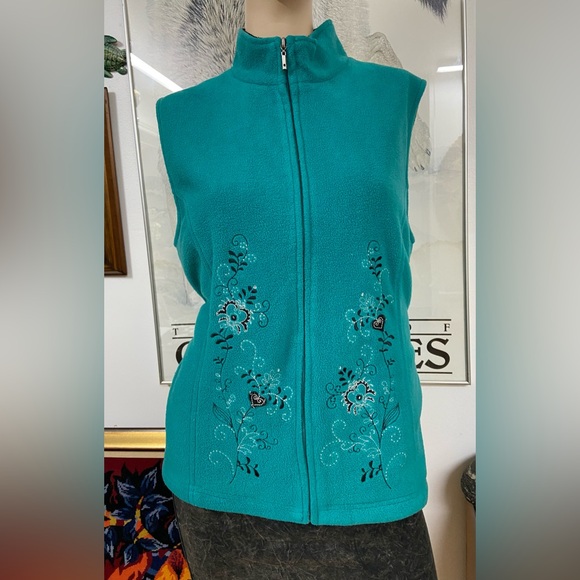 Turquoise Fleece Zip-up Vest with Embroidered Detail - Picture 2 of 11